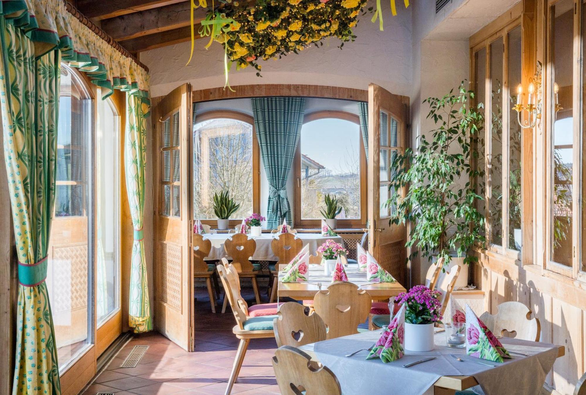 Hotel-Gasthof Huber Эберсберг Экстерьер фото