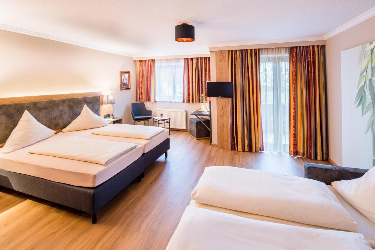 Hotel-Gasthof Huber Эберсберг Экстерьер фото